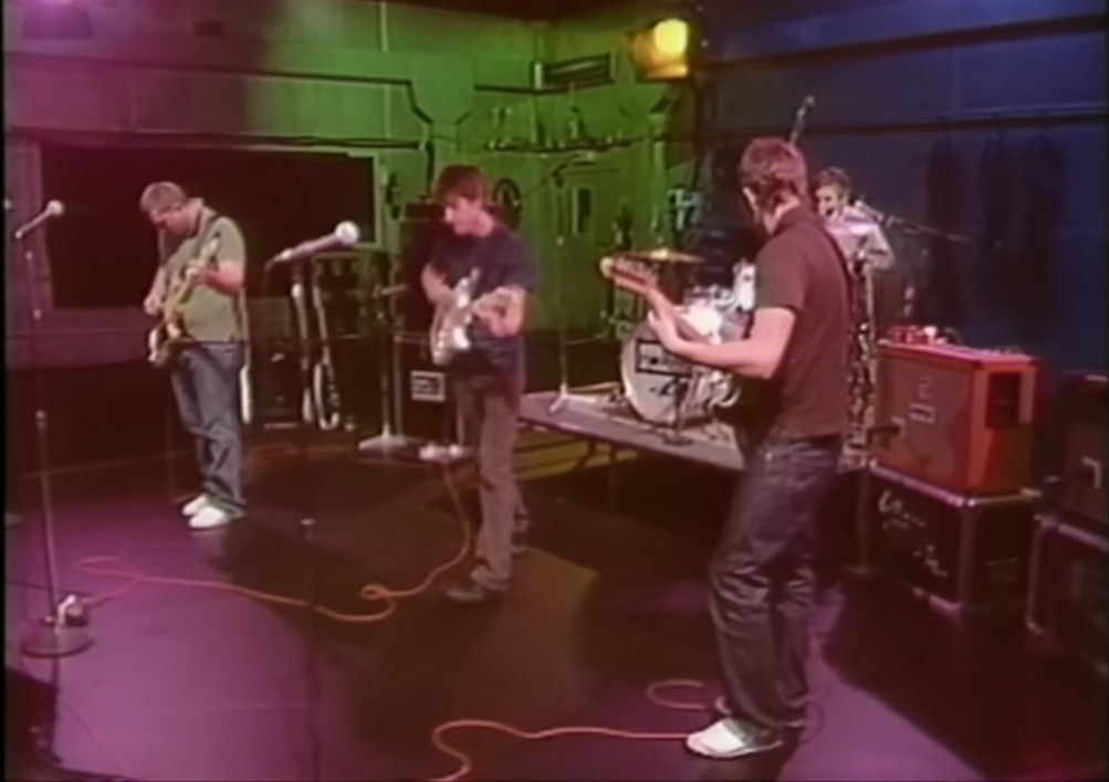 Arctic Monkeys - I Bet You Look Good On The Dancefloor